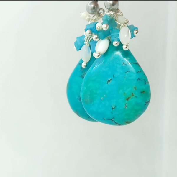 Afrika Turkuaz Apatit Sedef el yapımı küpe Afrika Turkuaz Apatit Sedef el yapımı küpe