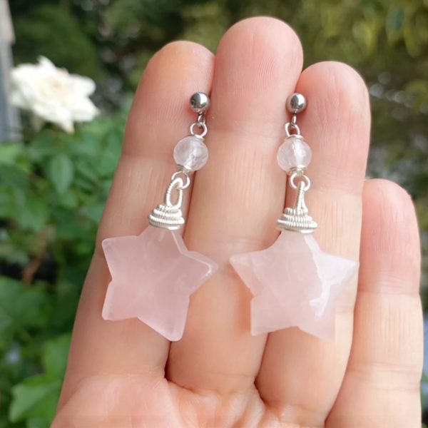 Yıldız pembe Kuvars el yapımı çelik aparatlı küpe Yıldız pembe Kuvars el yapımı çelik aparatlı küpe