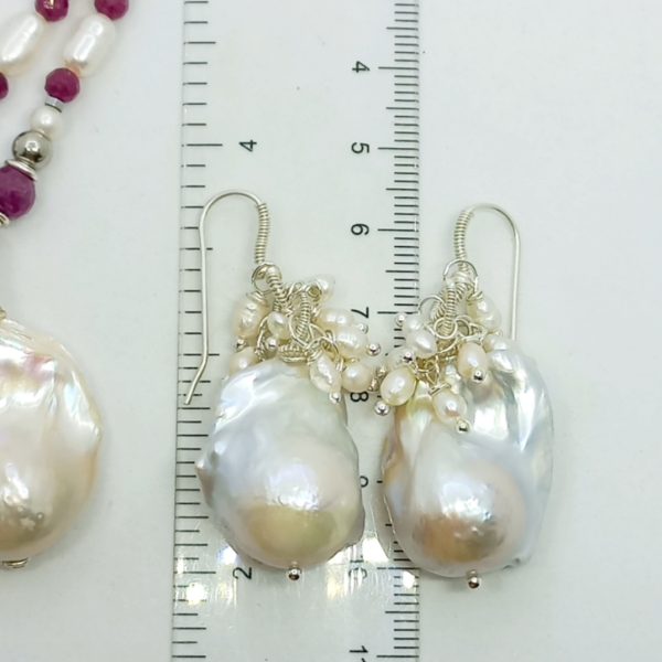 Doğal İnci gümüş el yapımı küpe Doğal İnci gümüş el yapımı küpe