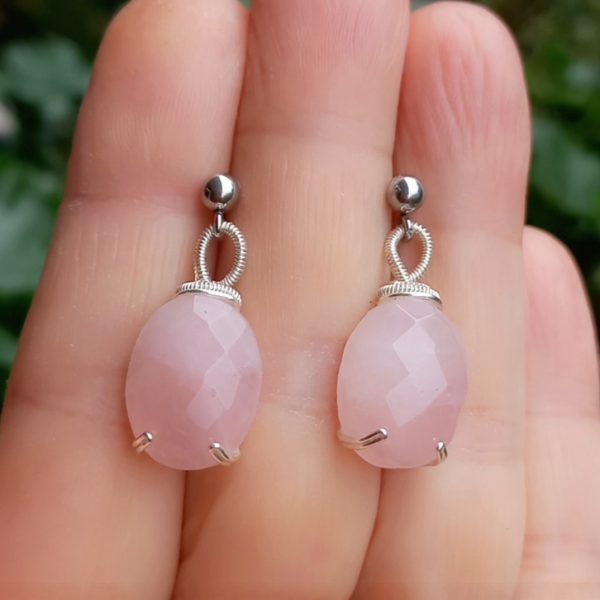 Fasetli oval Kuvars çelik aparatlı el yapımı küpe Fasetli oval Kuvars çelik aparatlı el yapımı küpe