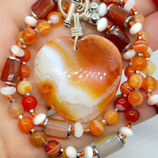 Akik Sedef Hematit el yapımı düpümlü kolye