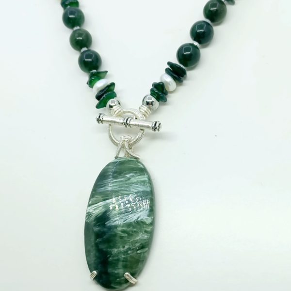 Serafinit Diopsit İnci Sedef el yapımı kolye Serafinit Diopsit İnci Sedef el yapımı kolye