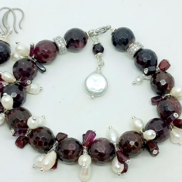 Garnet doğal İnci Zirkon el yapımı bileklik Garnet doğal İnci Zirkon el yapımı bileklik