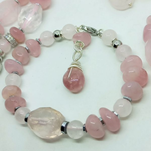 Pembe Kuvars Hematit çelik aparatlı el yapımı bileklik