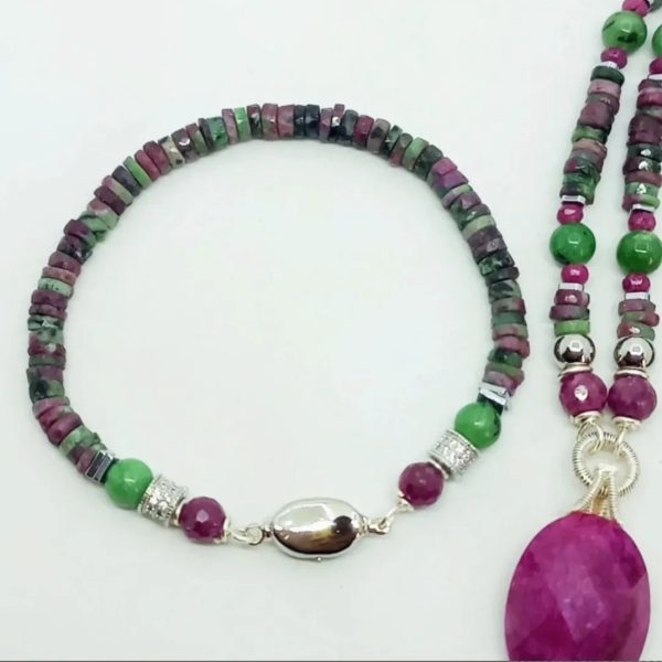 Hindistan el kesimi Ruby Zoisit Yakut Hematit Zirkon el yapımı bileklik