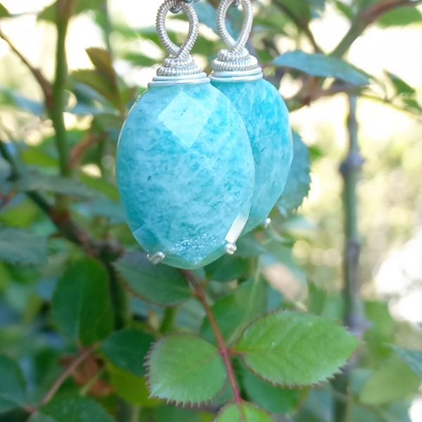 Amazonit el yapımı çelik aparatlı küpe