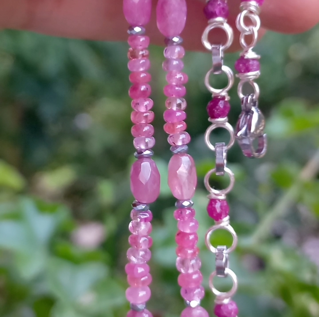 Yakut Spinel Hematit el yapımı çelik aparatlı kolye